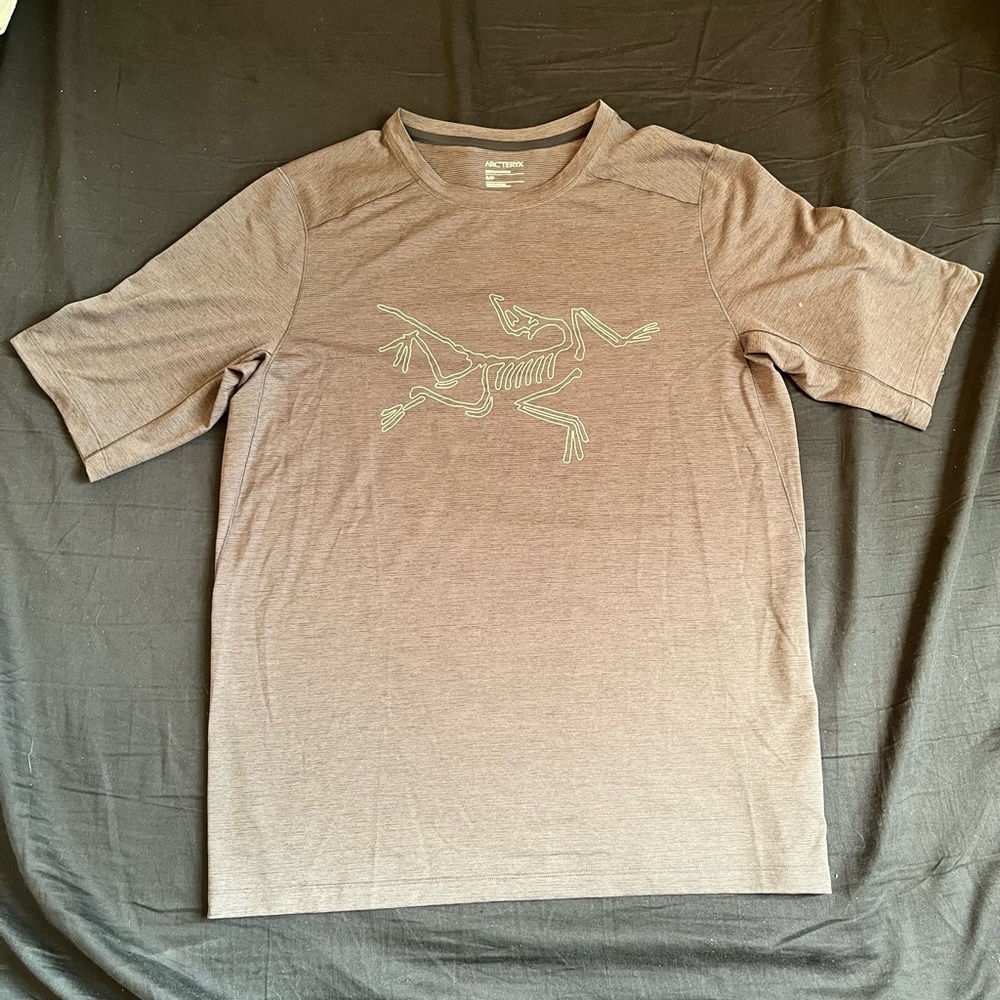 Arcteryx Cormac Logo Shirt SS - Men’s Small - Black Heather